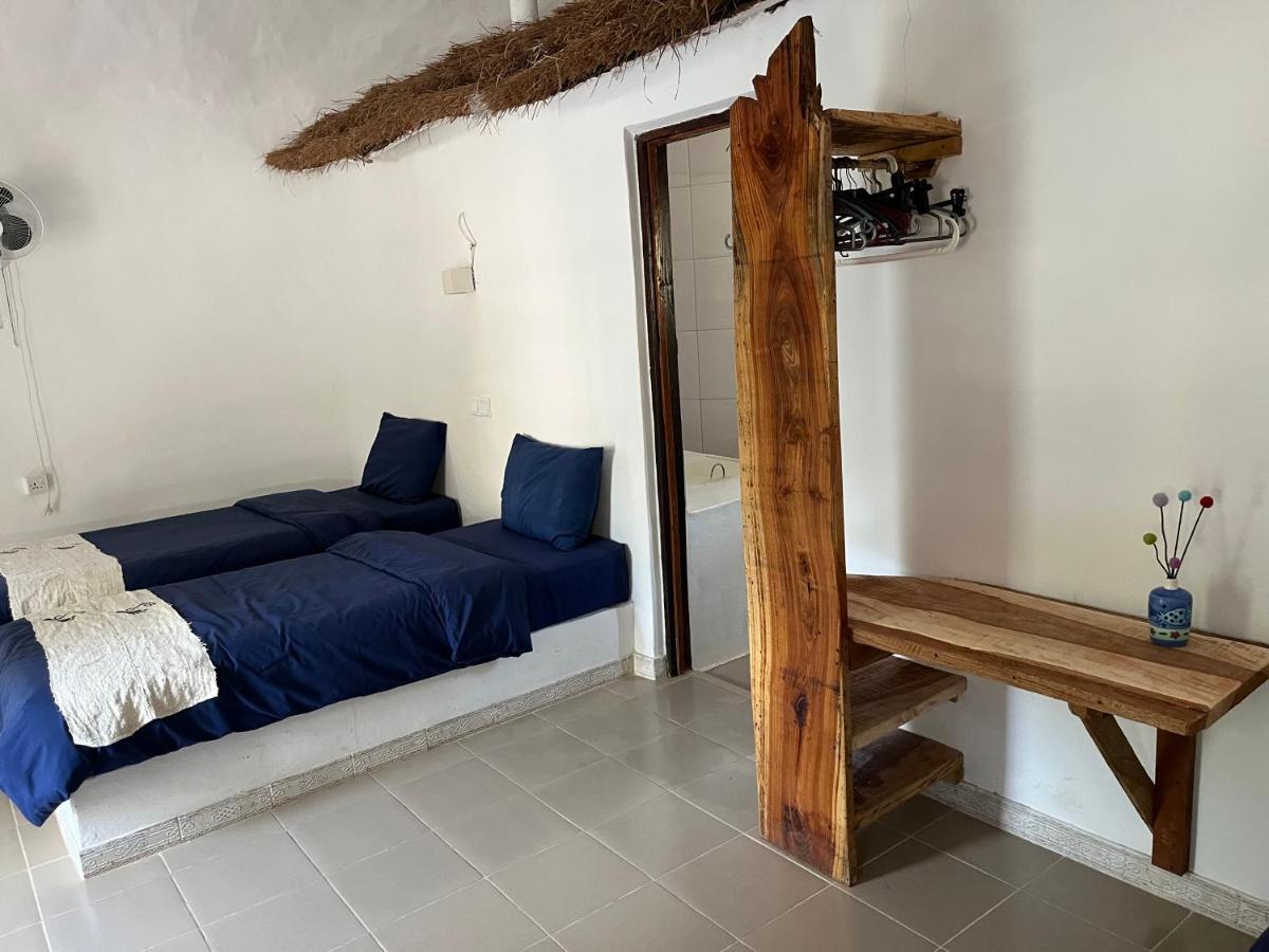 Footsteps Eco-Lodge Gunjur Extérieur photo