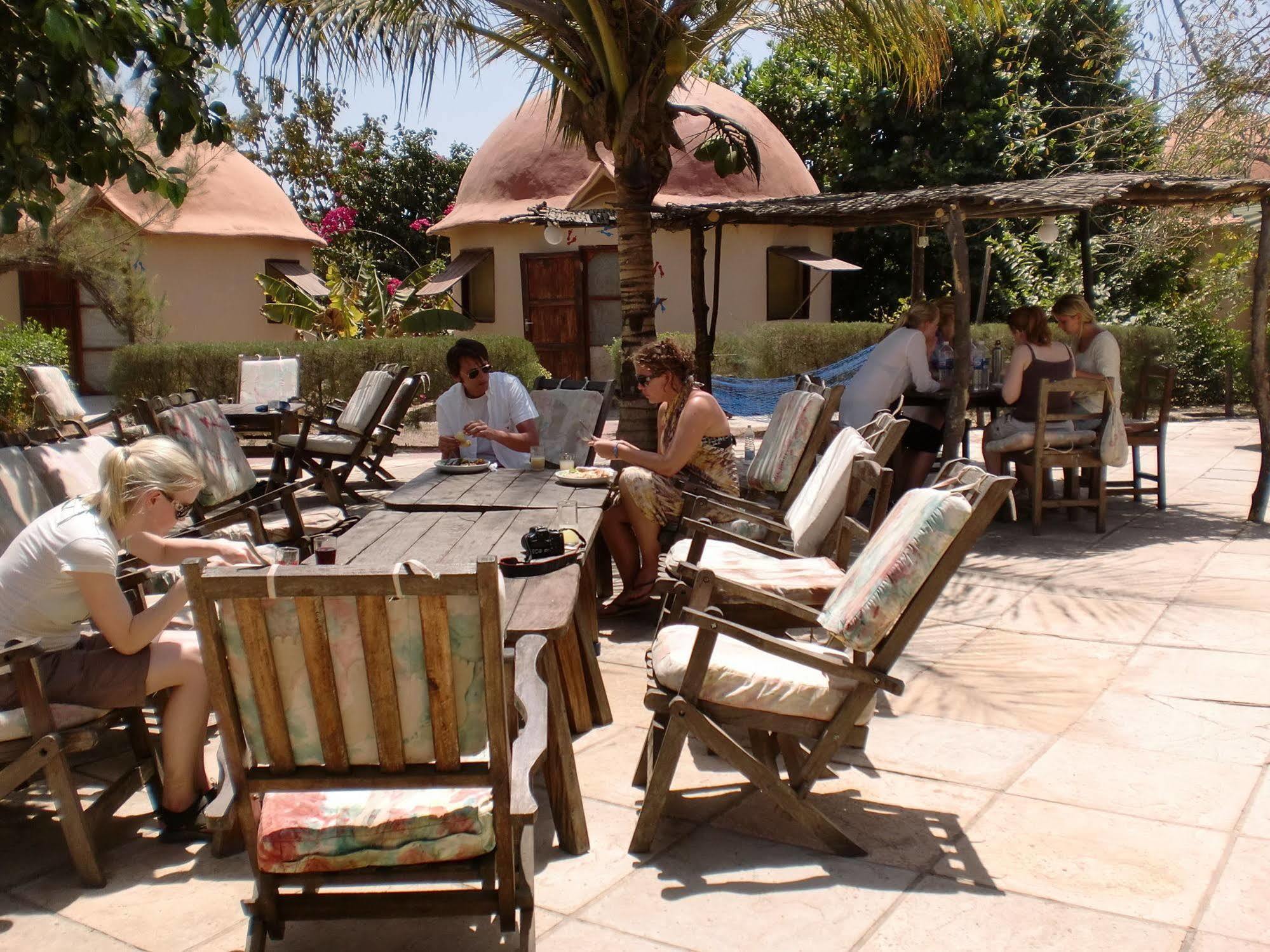 Footsteps Eco-Lodge Gunjur Extérieur photo