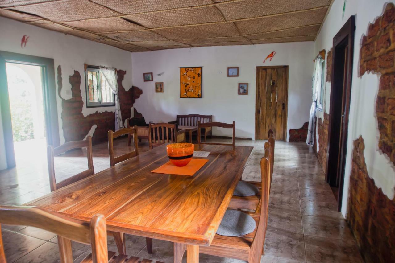 Footsteps Eco-Lodge Gunjur Extérieur photo