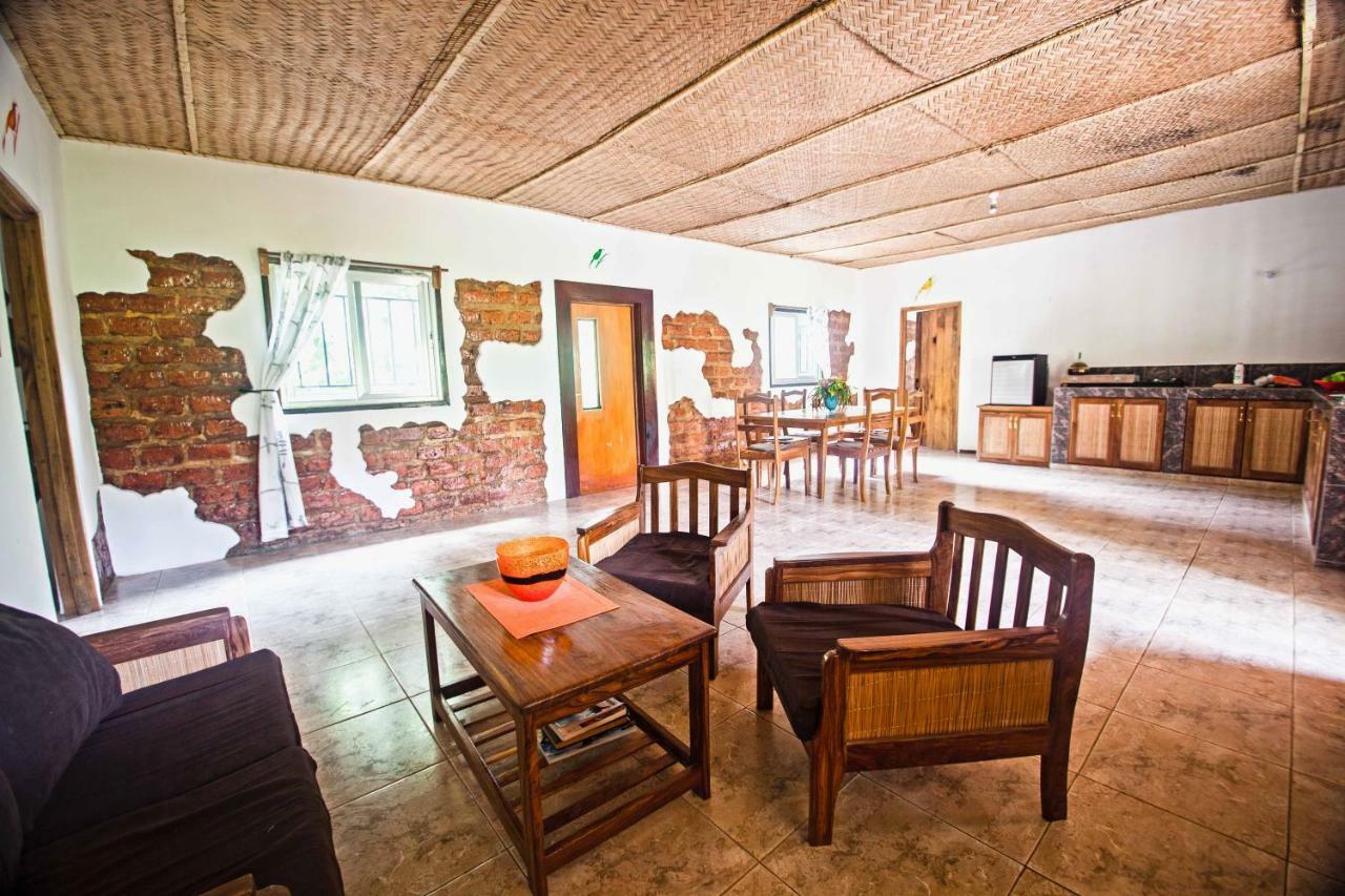 Footsteps Eco-Lodge Gunjur Extérieur photo
