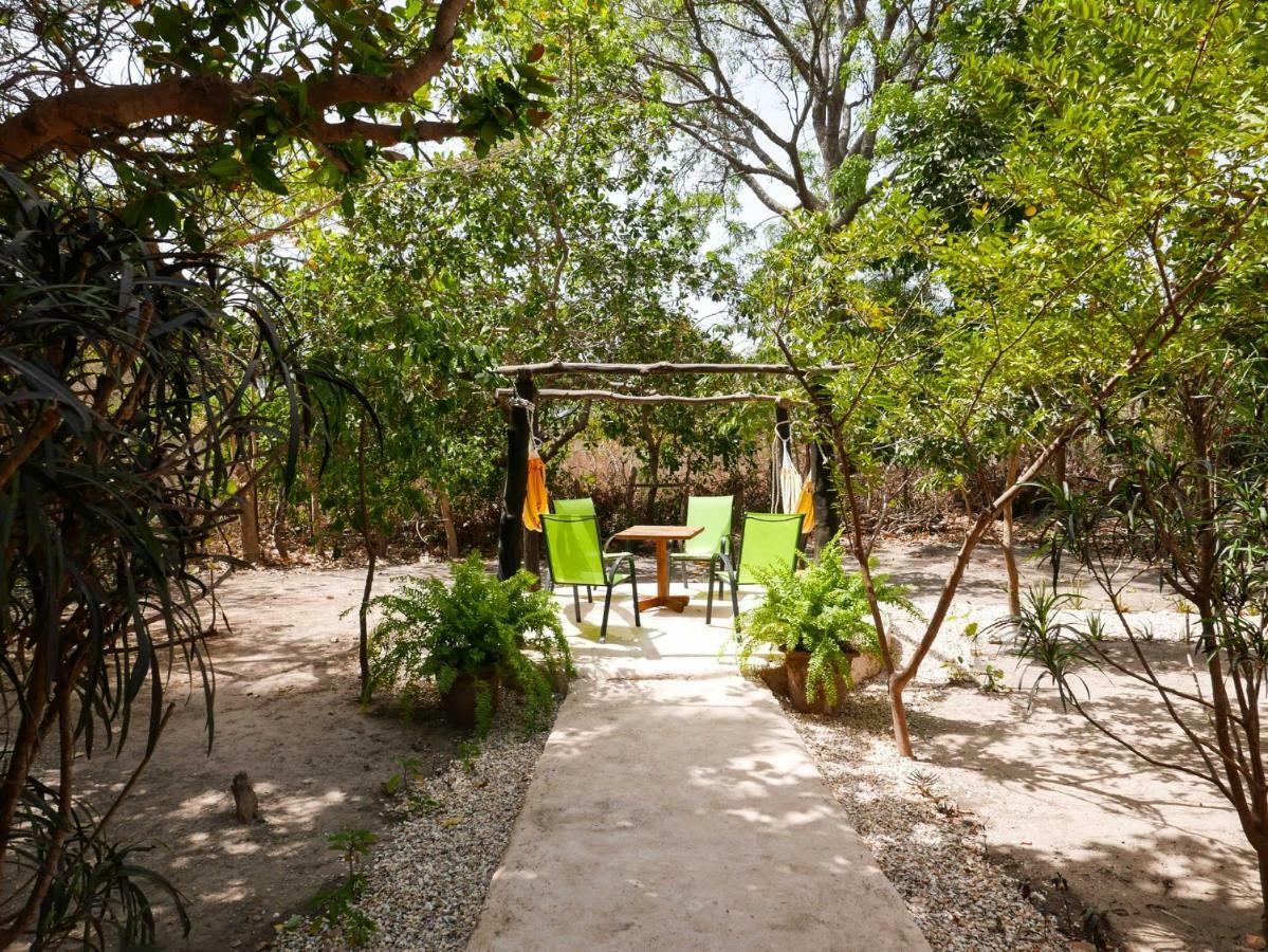 Footsteps Eco-Lodge Gunjur Extérieur photo