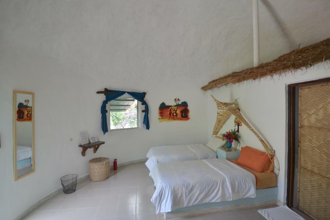 Footsteps Eco-Lodge Gunjur Chambre photo