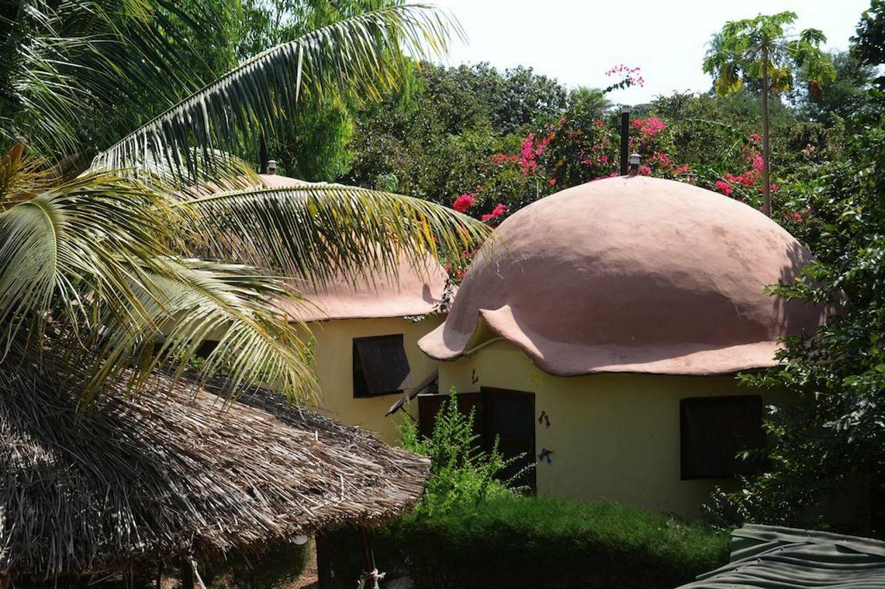 Footsteps Eco-Lodge Gunjur Extérieur photo